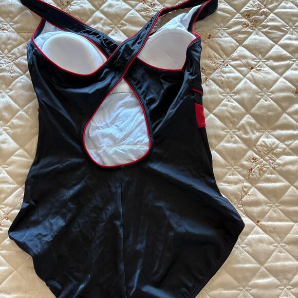 SPEEDO TUMMY CONTROL ONE PIECE SWIMSUIT SWIMWEAR Black with Red Sz 12 - Picture 2 of 4